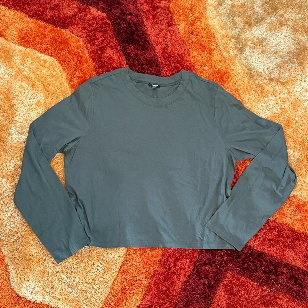 Express Basic Long Sleeve